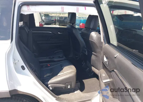 2018 Toyota Highlander Se z USA, uszkodzony, nr VIN 5TDJZRFH6JS548546